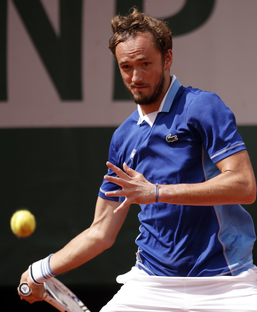 前效力于法 前效力于法